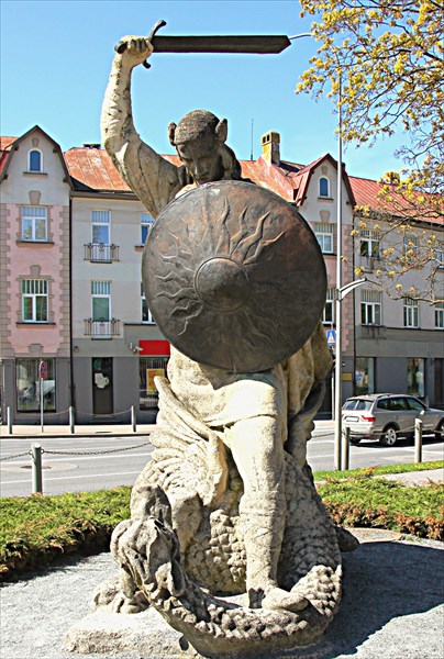 083-Статуя Лачплесиса